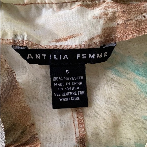 Ruffley 💃 airy vavavoom top - Picture 4 of 5